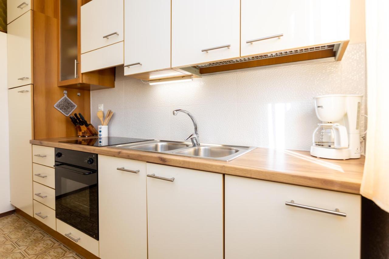 Apartman Doris Milohnici Eksteriør billede